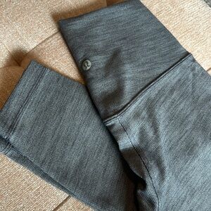 Lululemon size 4 inseam 25